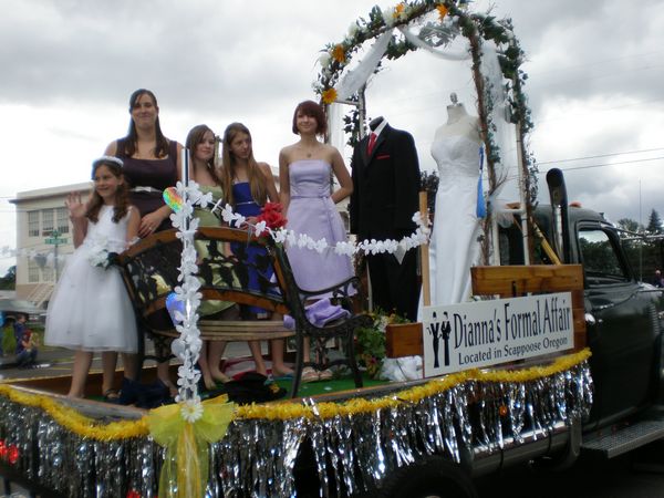St Helens parade 09