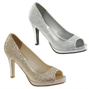Sari 3 1/2 Heel Size 7 & 9 Silver Glitter 